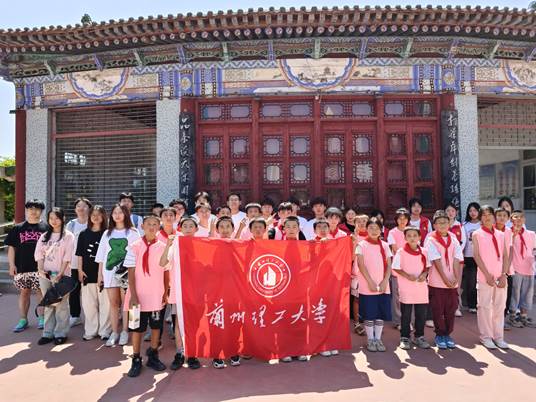 青春不“毒”行，共筑防守线——bat365官网平台志愿者协助开展青少年自护教育暨禁毒宣传活动