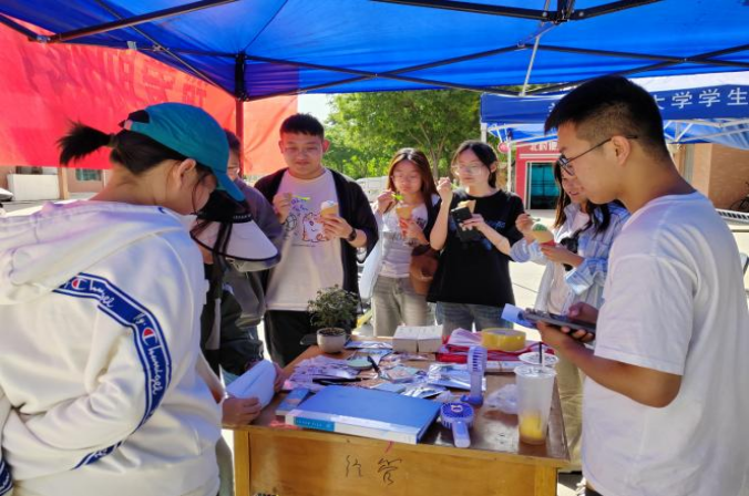 筑爱助残，共享阳光——bat365官网平台新华珍珠爱心社举办弘扬助残风尚活动