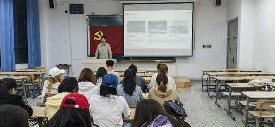 bat365官网平台财务管理本科生党支部召开暑期社会实践总结会