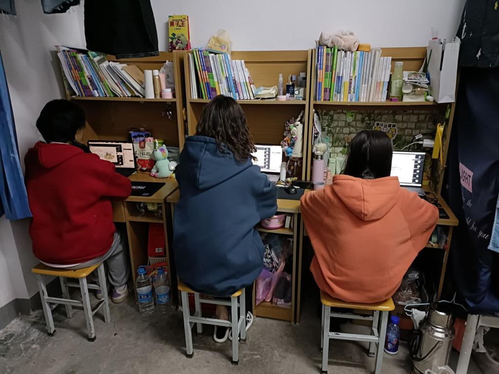 星河长明引前路，凝心聚力再出发——bat365官网平台“朋辈引领”主题活动成功举行